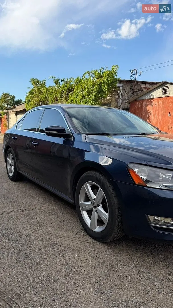 2012 Volkswagen Passat - мініатюра 3