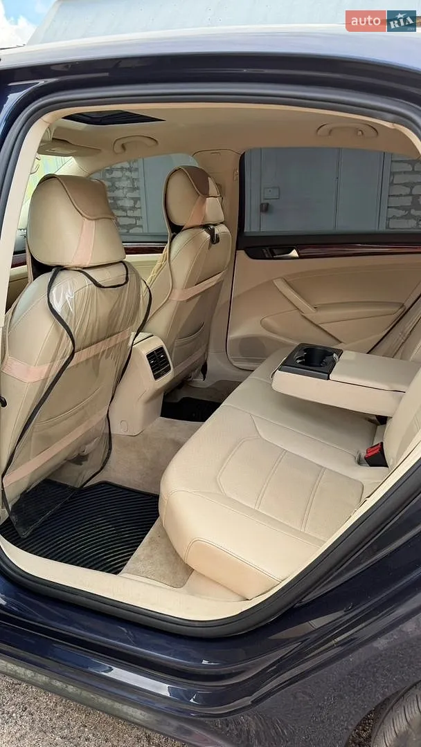2012 Volkswagen Passat - мініатюра 20