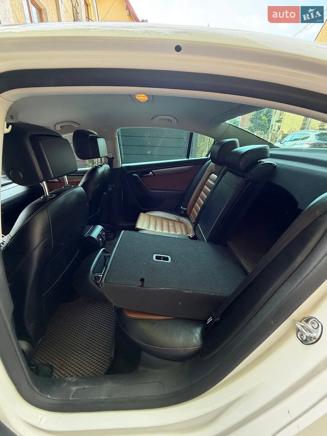 2011 Volkswagen Passat - мініатюра 16