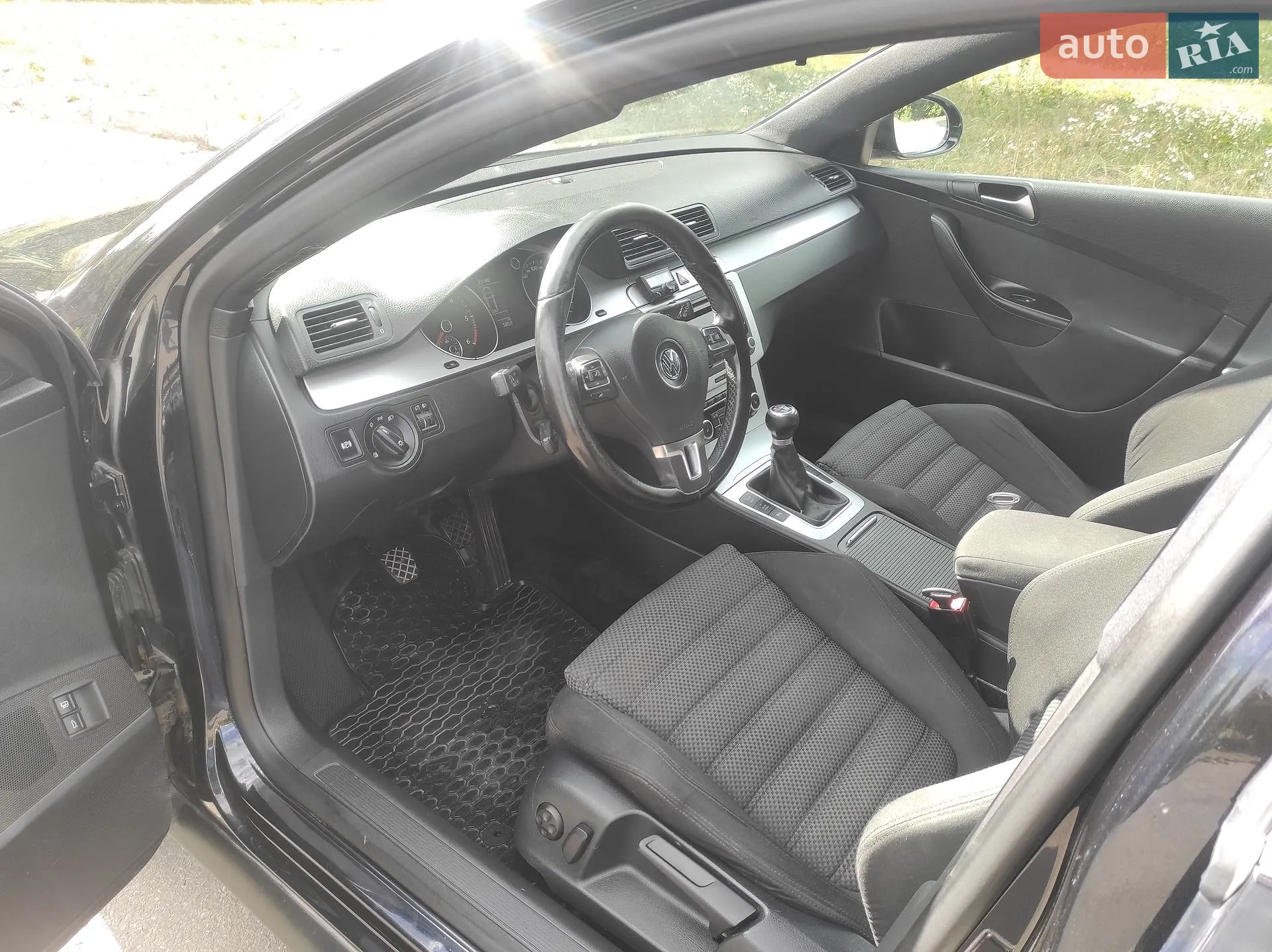 2010 Volkswagen Passat - мініатюра 8