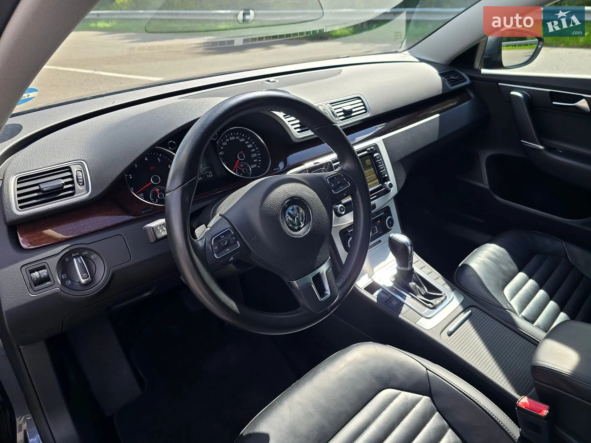 2011 Volkswagen Passat - мініатюра 30