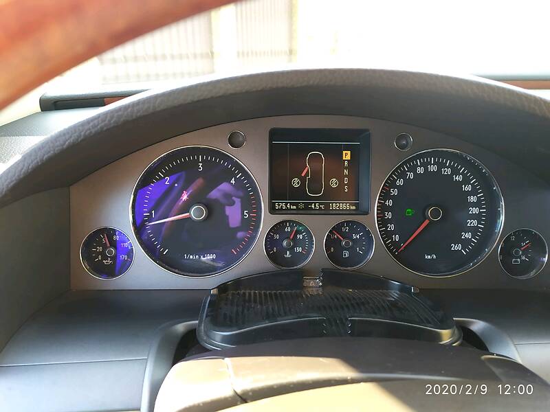 Седан Volkswagen Phaeton 2004 в Полтаве