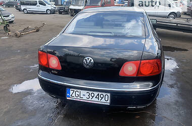 Седан Volkswagen Phaeton 2004 в Житомире
