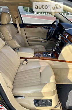 Седан Volkswagen Phaeton 2009 в Ізмаїлі