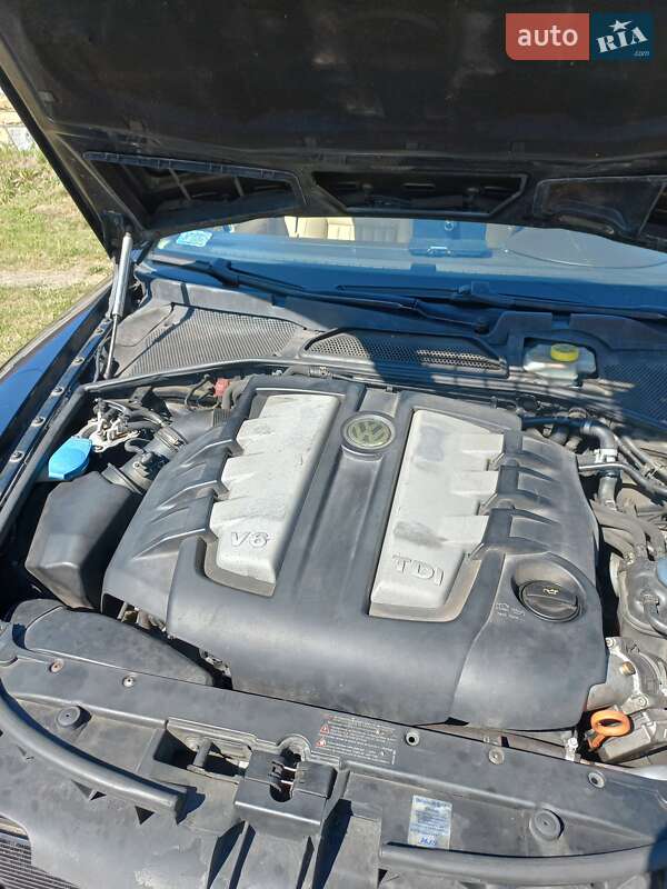 Седан Volkswagen Phaeton 2005 в Ивано-Франковске