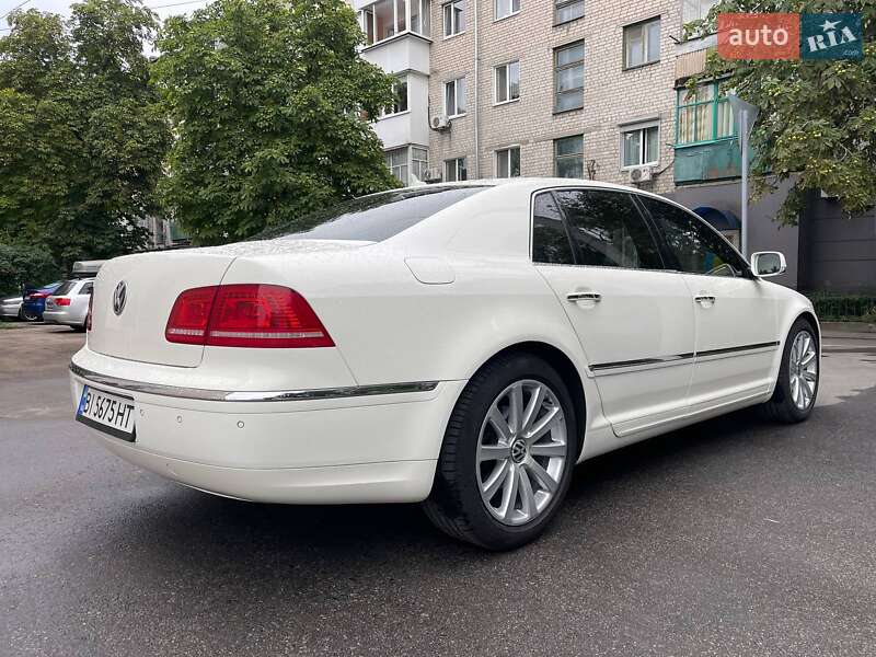 Седан Volkswagen Phaeton 2011 в Кременчуці