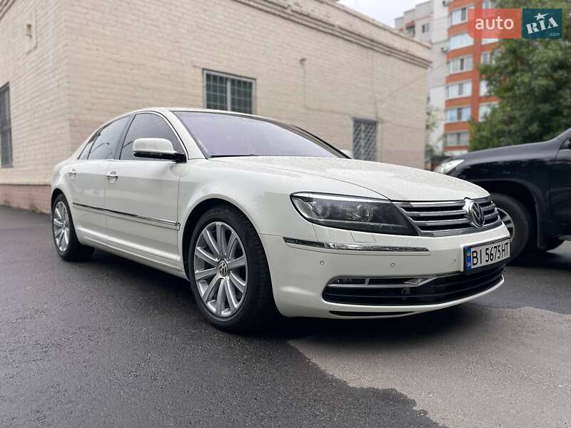 Седан Volkswagen Phaeton 2011 в Кременчуці