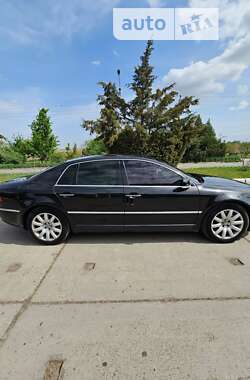 Седан Volkswagen Phaeton 2004 в Измаиле