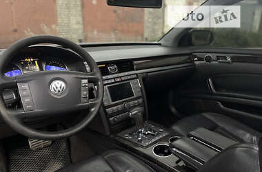 Седан Volkswagen Phaeton 2002 в Львове