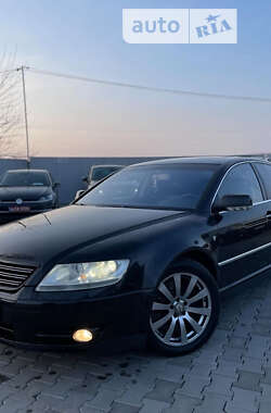 Седан Volkswagen Phaeton 2007 в Чернівцях