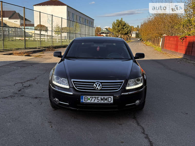 Седан Volkswagen Phaeton 2010 в Тячеве