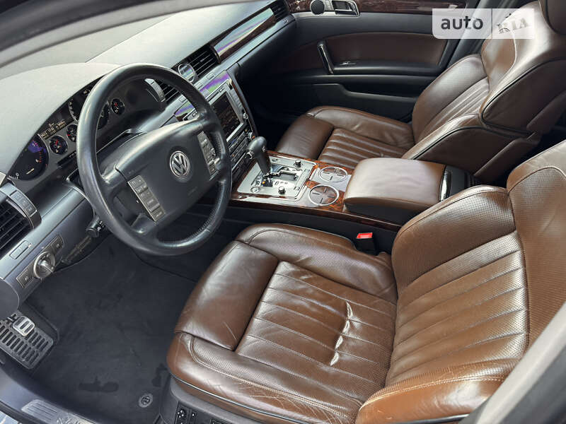 Седан Volkswagen Phaeton 2010 в Тячеві