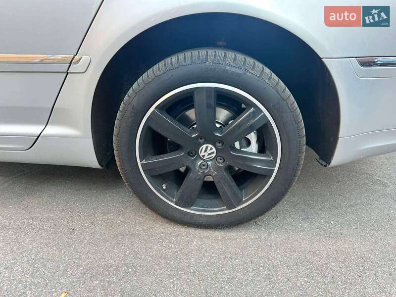 Седан Volkswagen Phaeton 2010 в Києві