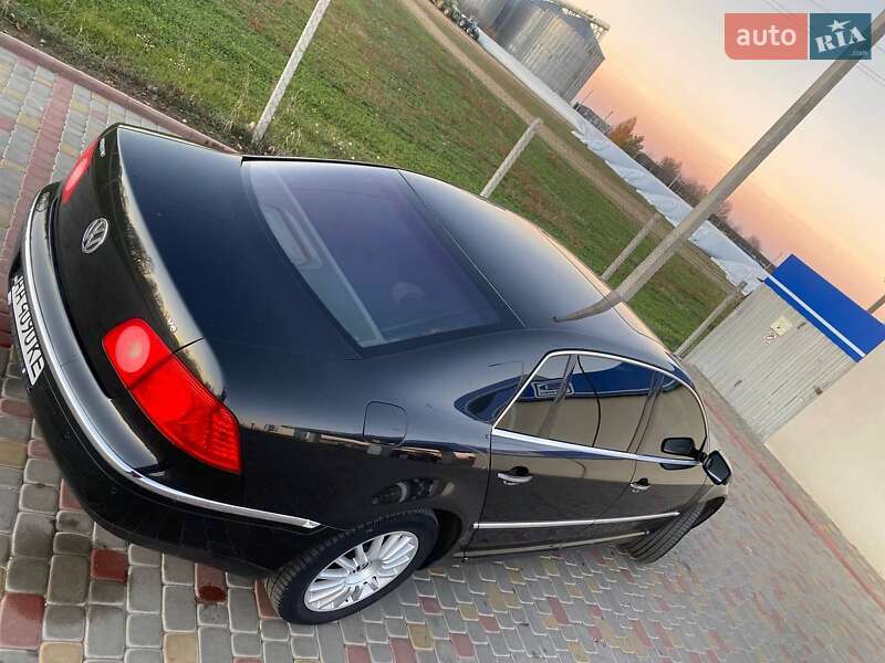 Седан Volkswagen Phaeton 2006 в Виннице