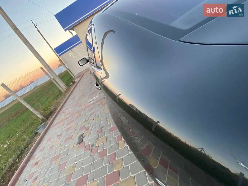Седан Volkswagen Phaeton 2006 в Виннице