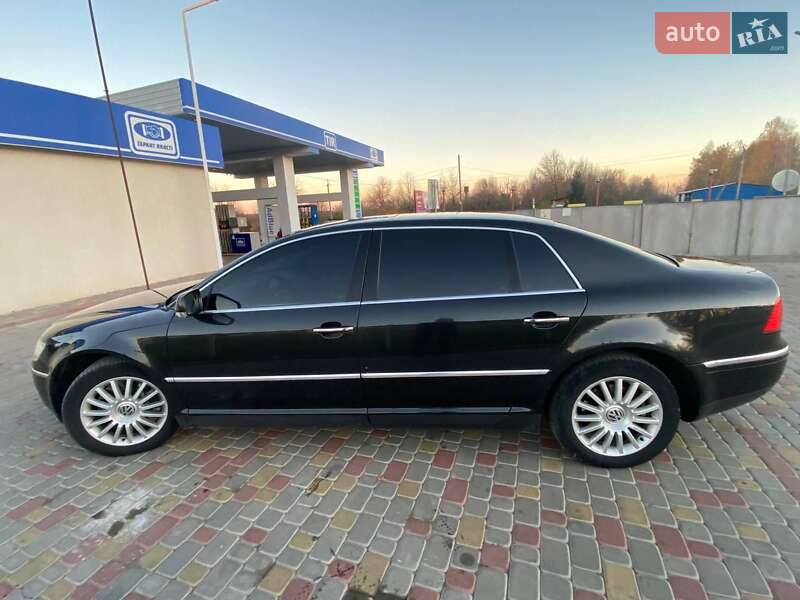 Седан Volkswagen Phaeton 2006 в Виннице