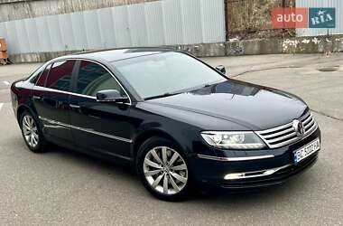 Седан Volkswagen Phaeton 2010 в Киеве