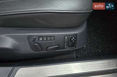 Седан Volkswagen Phaeton 2011 в 