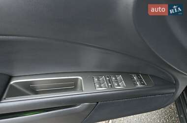 Седан Volkswagen Phaeton 2011 в 