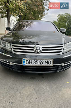 Седан Volkswagen Phaeton 2009 в Ізмаїлі