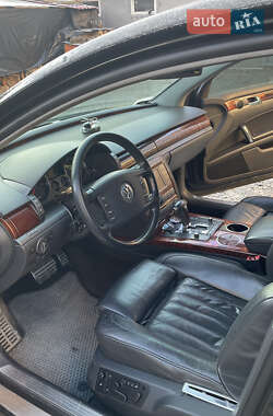 Седан Volkswagen Phaeton 2005 в Львові