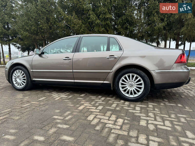 Седан Volkswagen Phaeton 2008 в Рівному
