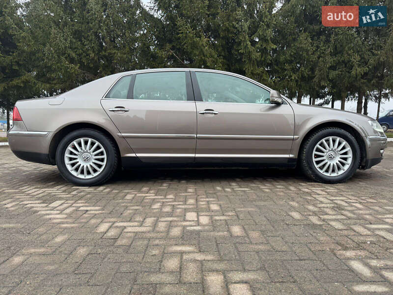 Седан Volkswagen Phaeton 2008 в Рівному