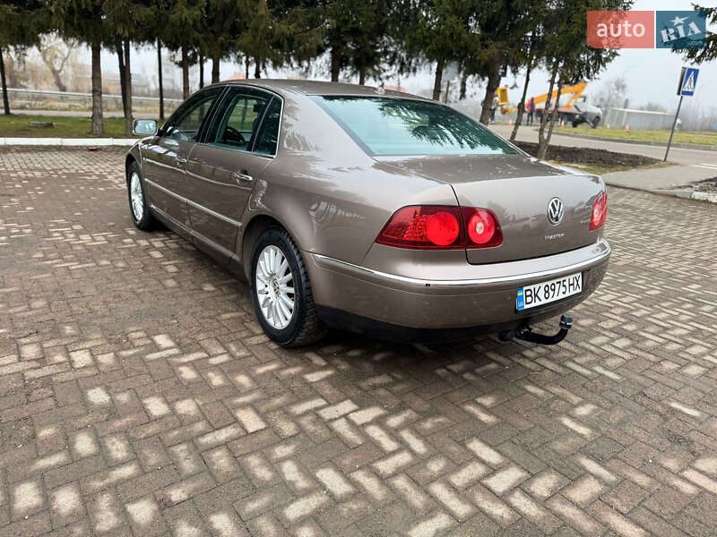 Седан Volkswagen Phaeton 2008 в Рівному