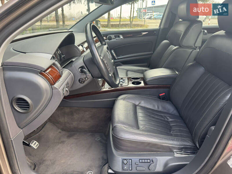 Седан Volkswagen Phaeton 2008 в Рівному