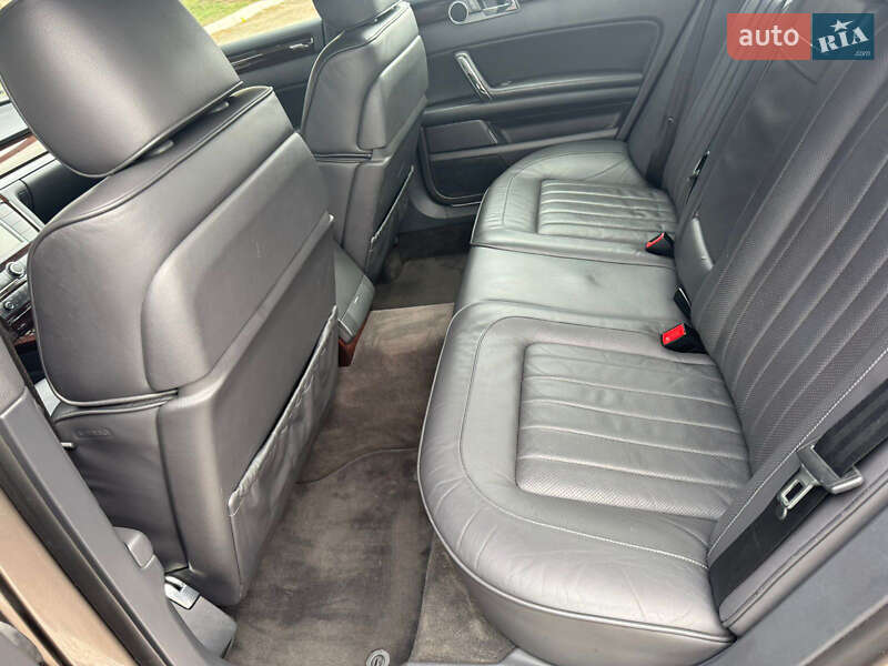 Седан Volkswagen Phaeton 2008 в Рівному
