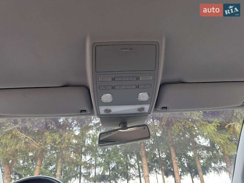 Седан Volkswagen Phaeton 2008 в Рівному