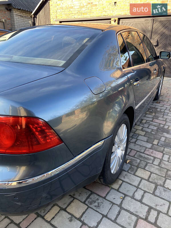 Седан Volkswagen Phaeton 2005 в Луцке