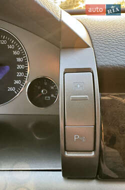 Седан Volkswagen Phaeton 2009 в 