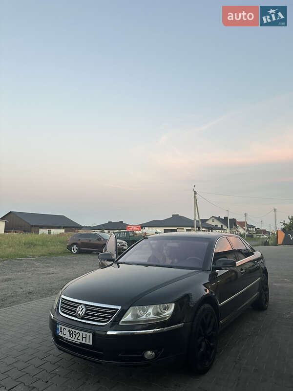 Седан Volkswagen Phaeton 2006 в Луцьку