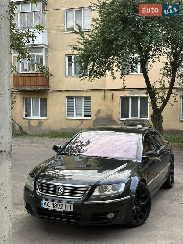 Седан Volkswagen Phaeton 2006 в Луцьку