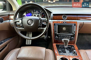 Седан Volkswagen Phaeton 2014 в 