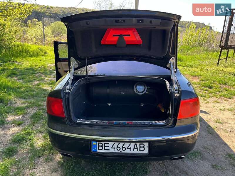 Седан Volkswagen Phaeton 2006 в Южноукраинске