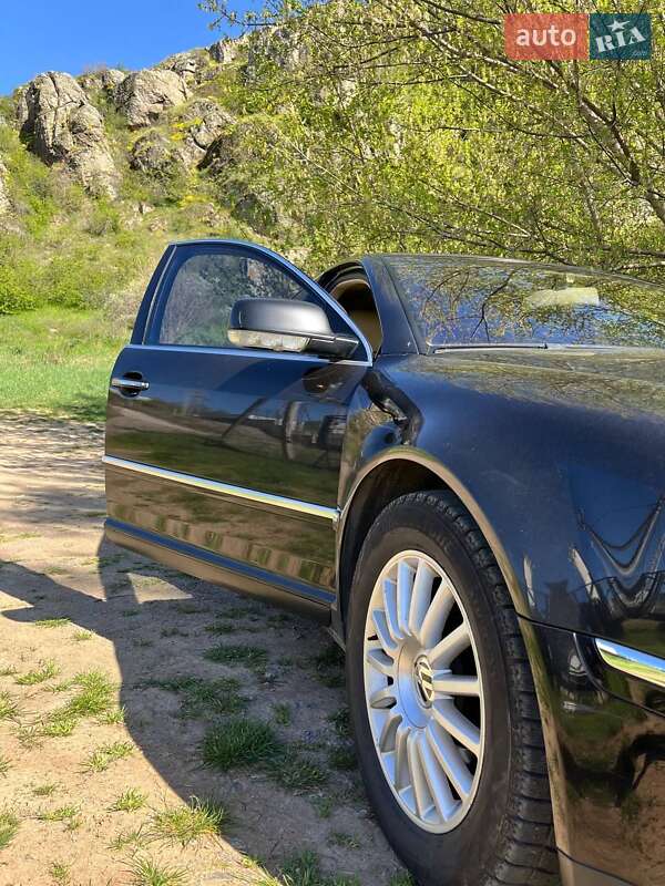 Седан Volkswagen Phaeton 2006 в Южноукраинске