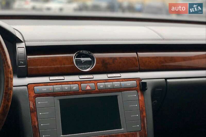 Седан Volkswagen Phaeton 2008 в Киеве