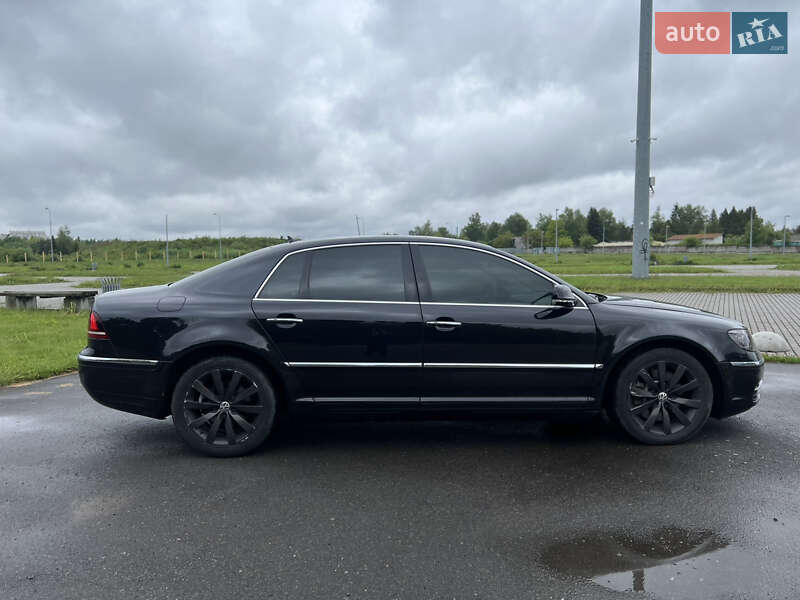 Седан Volkswagen Phaeton 2013 в Львові