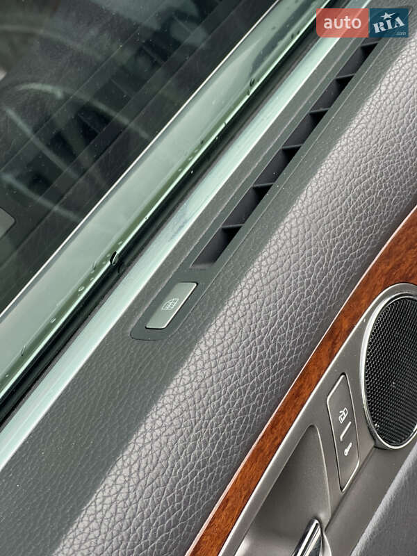 Седан Volkswagen Phaeton 2013 в Львові