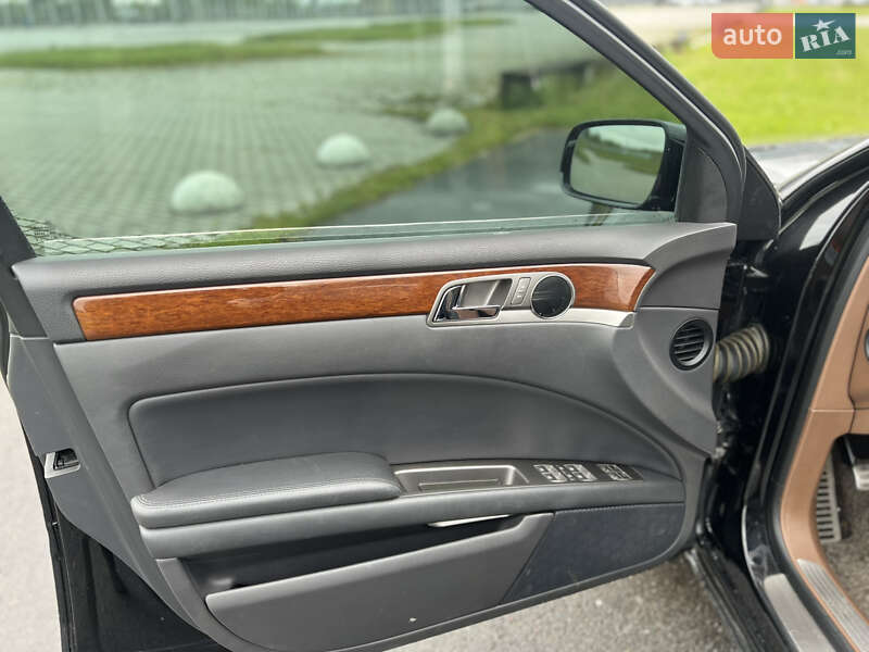 Седан Volkswagen Phaeton 2013 в Львові