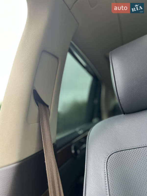 Седан Volkswagen Phaeton 2013 в Львові