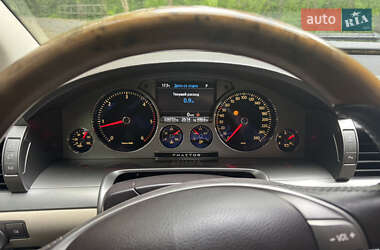 Седан Volkswagen Phaeton 2011 в 