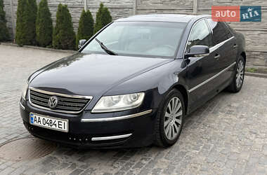 Седан Volkswagen Phaeton 2004 в Львове