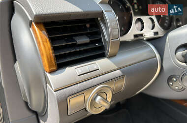 Седан Volkswagen Phaeton 2011 в 