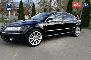 Седан Volkswagen Phaeton 2006 в Черновцах