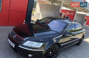 Седан Volkswagen Phaeton 2007 в Калуше