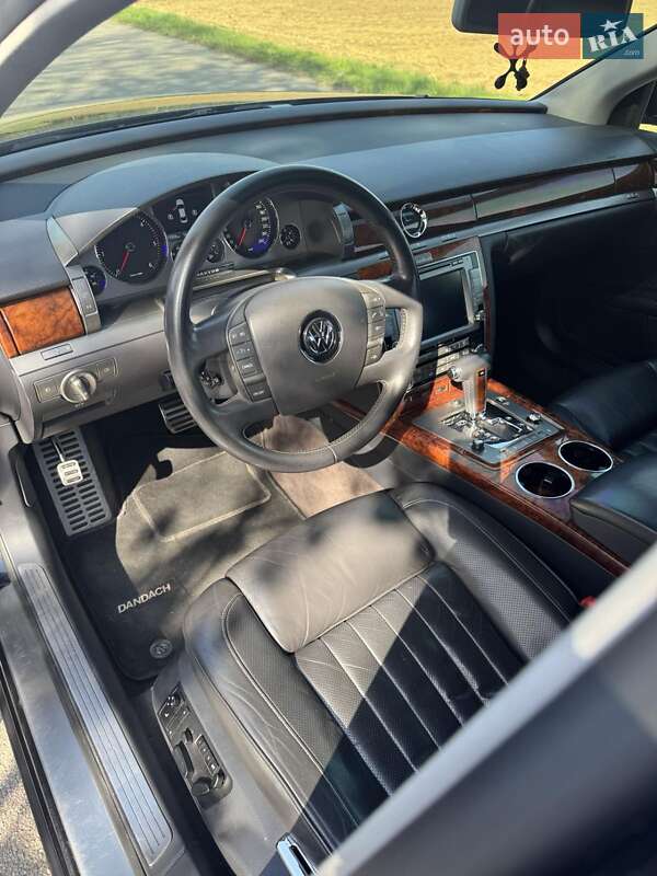 Седан Volkswagen Phaeton 2010 в Умани