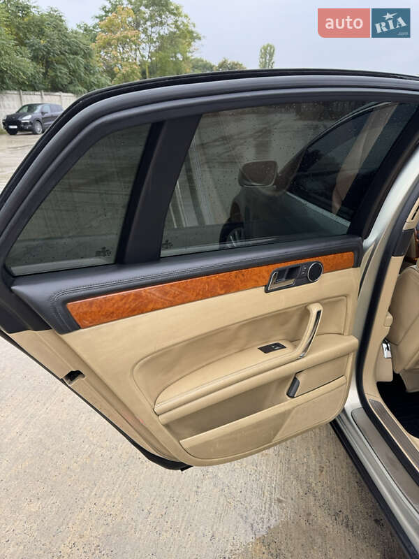 Седан Volkswagen Phaeton 2006 в Одессе